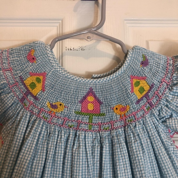 Anavini Blue and White Gingham Bird and Birdhouse Smocked Dress. Size 4T - Picture 3 of 8